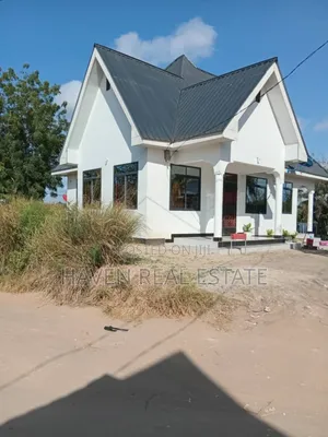 3bdrm House in Goba for sale