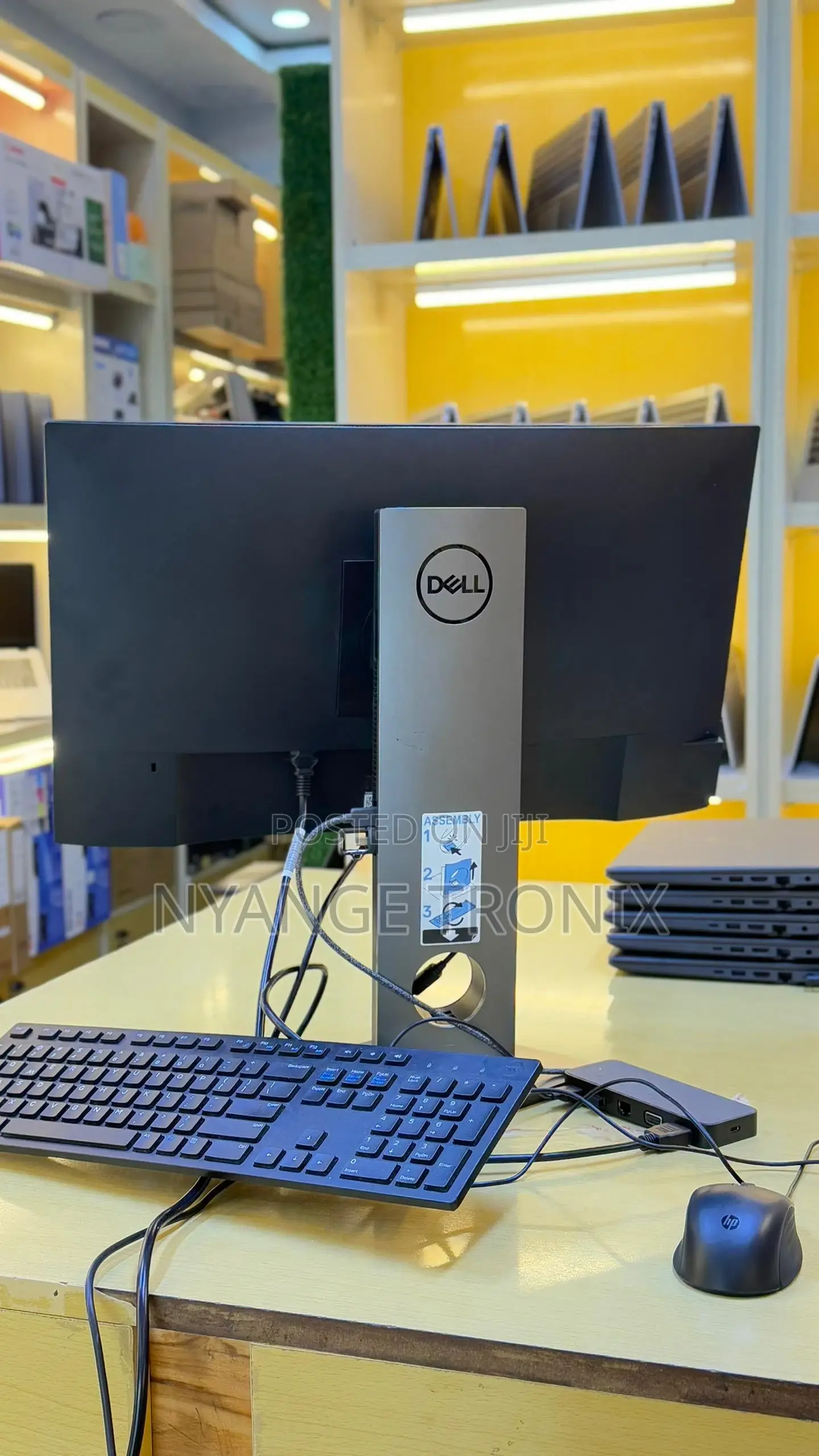 Desktop Computer Dell OptiPlex 7070 16GB Intel Core I7 SSD 256GB