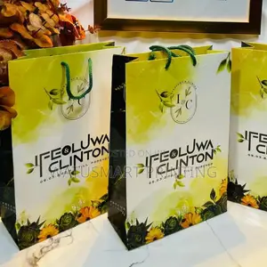 Mifuko Ya Gift Bags Tunaprint Logo Na Picha Yako