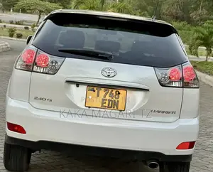 Toyota Harrier 2007 White