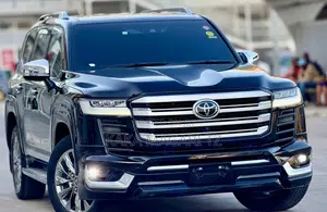 Toyota Land Cruiser 2023 Blue