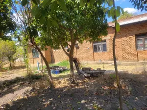 4bdrm Bungalow in Mkimbizi Street, Iringa Municipal for sale