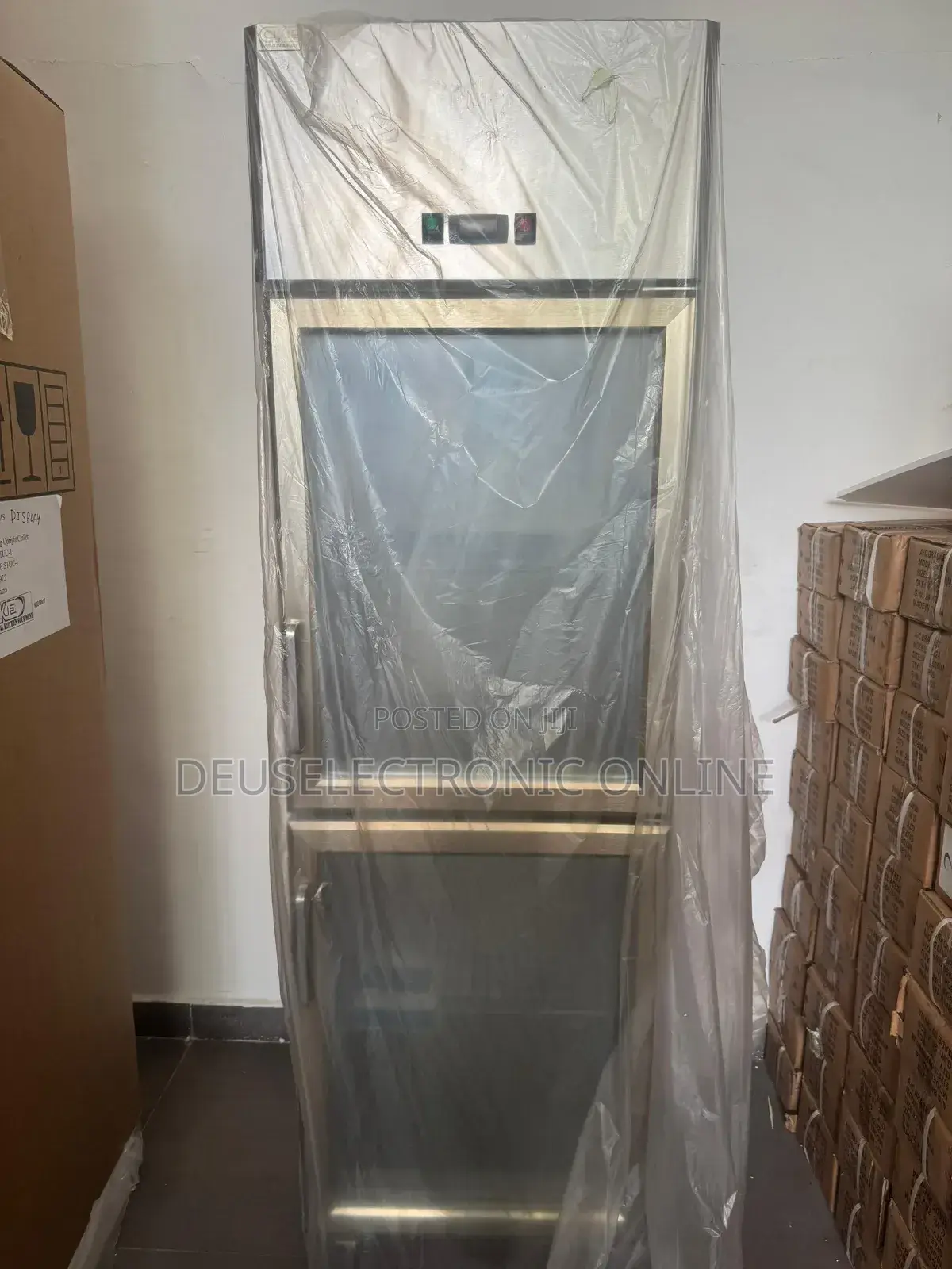 *Stuc-02gd* *Static Cooling Upright Chiller*