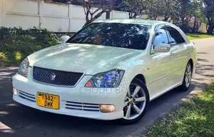 Toyota Crown 2006 Pearl