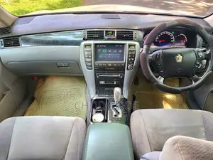 Toyota Crown 2006 Pearl