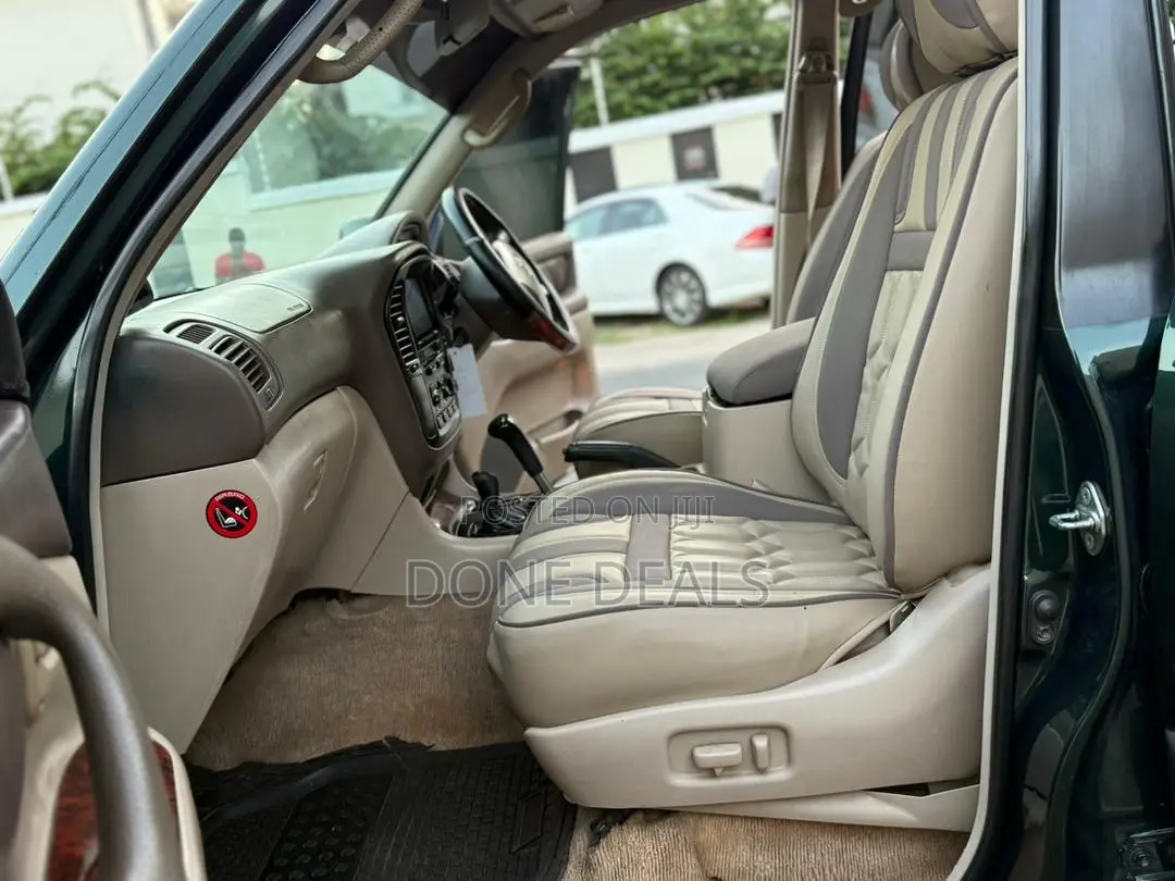 Toyota Land Cruiser 2002 Green