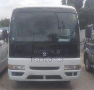 Nissan Civilian 2003 White