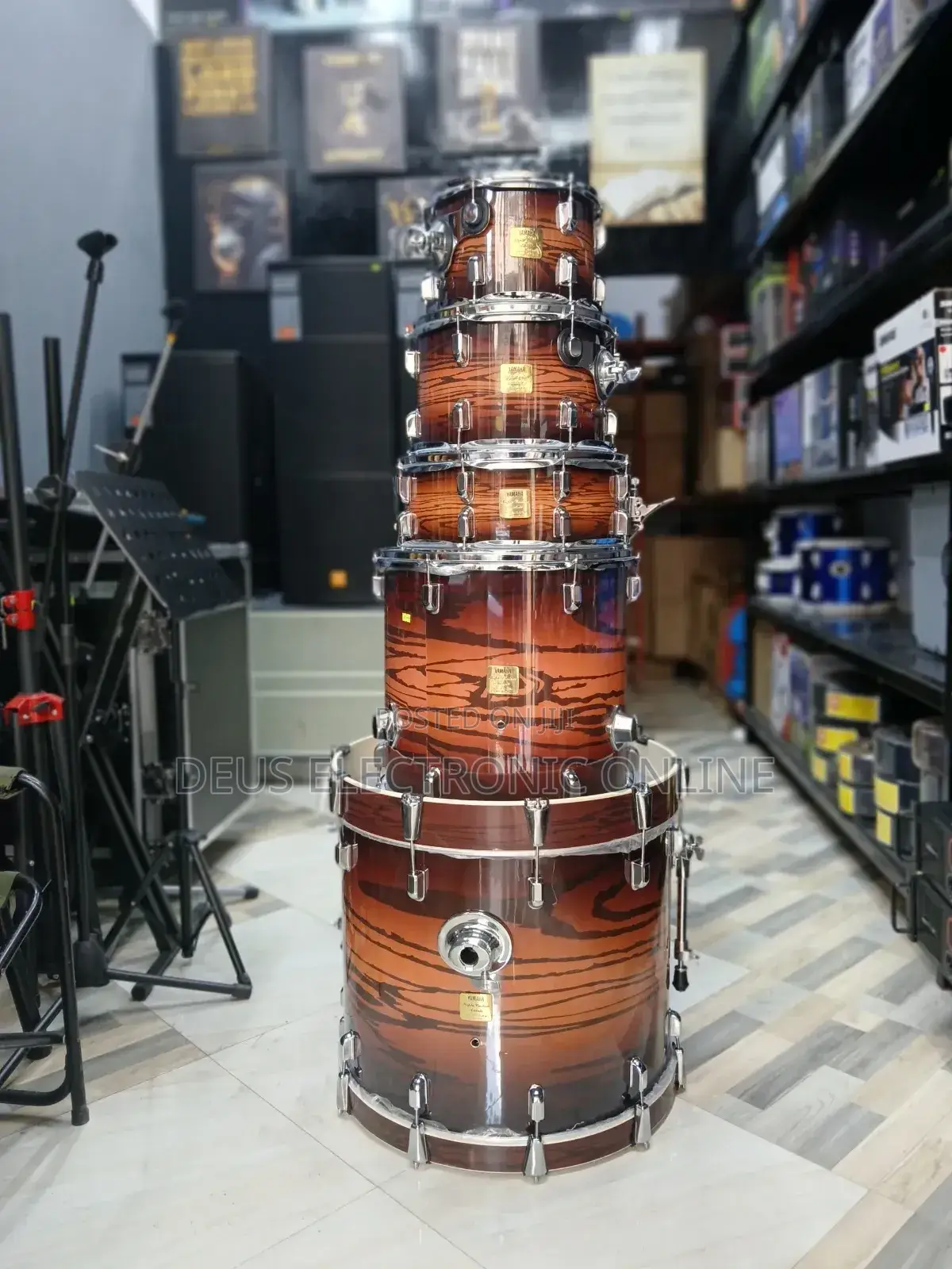 Q7 Drums , Yamaha Full Set