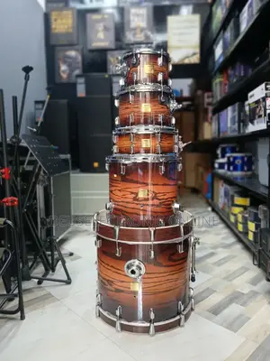 Q7 Drums , Yamaha Full Set