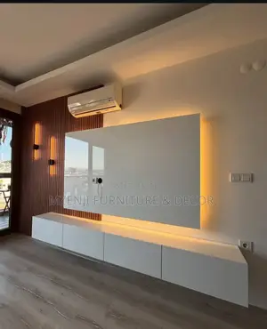 Tv Unit Bomba