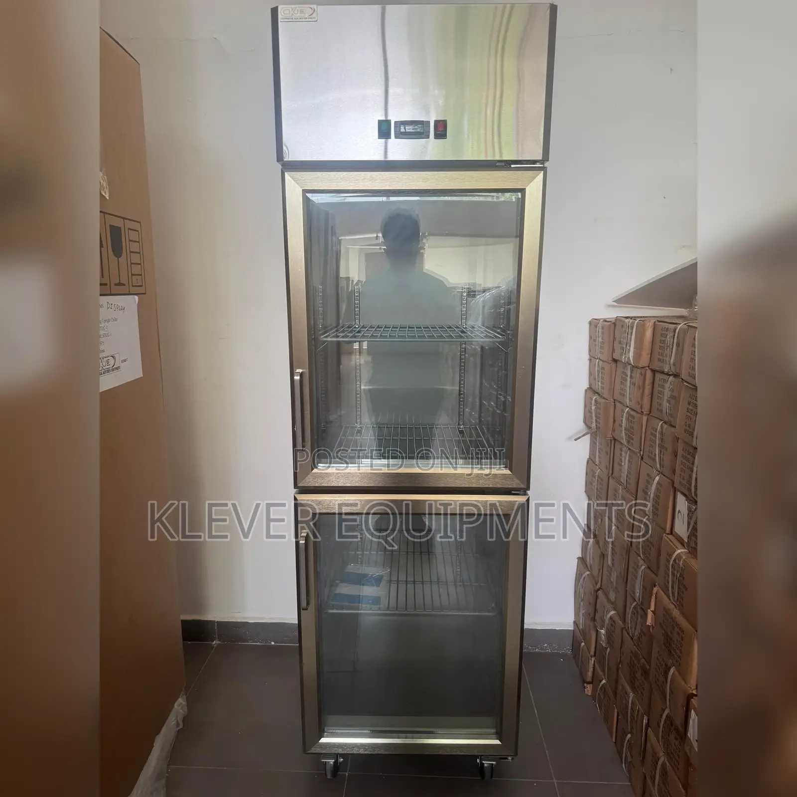 Static Cooling Upright Chiller, Model Stuc-02gd