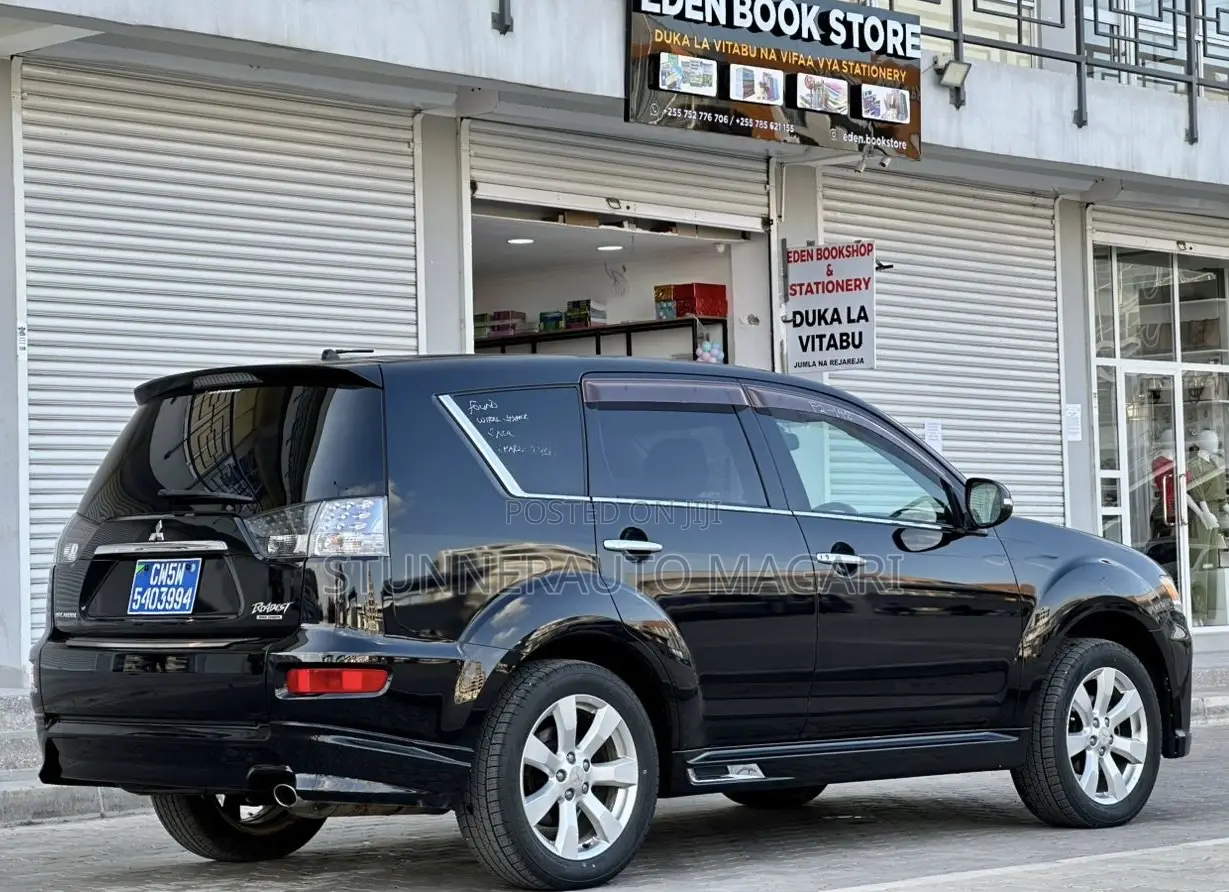 Mitsubishi Outlander 2010 Matt Black