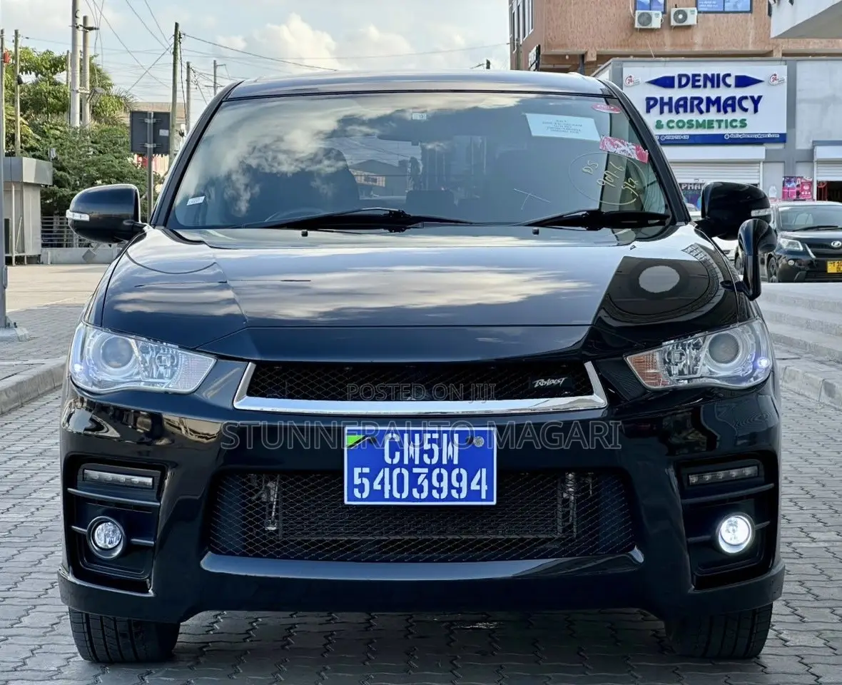 Mitsubishi Outlander 2010 Matt Black