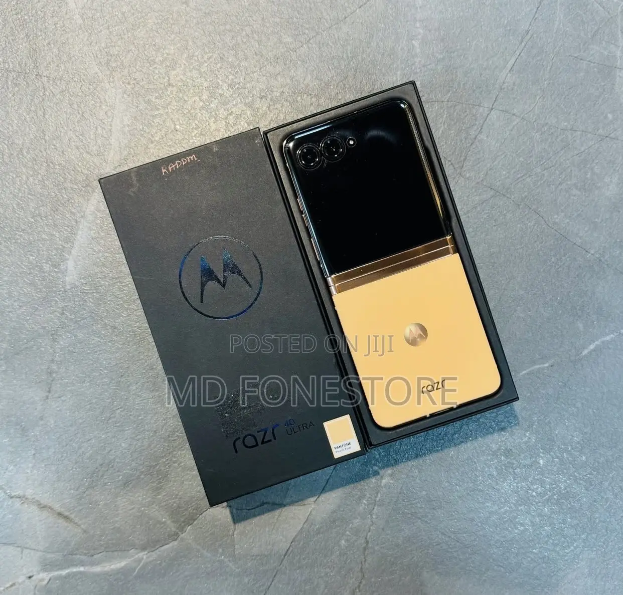 New Motorola Razr 40 Ultra 256 GB Gold
