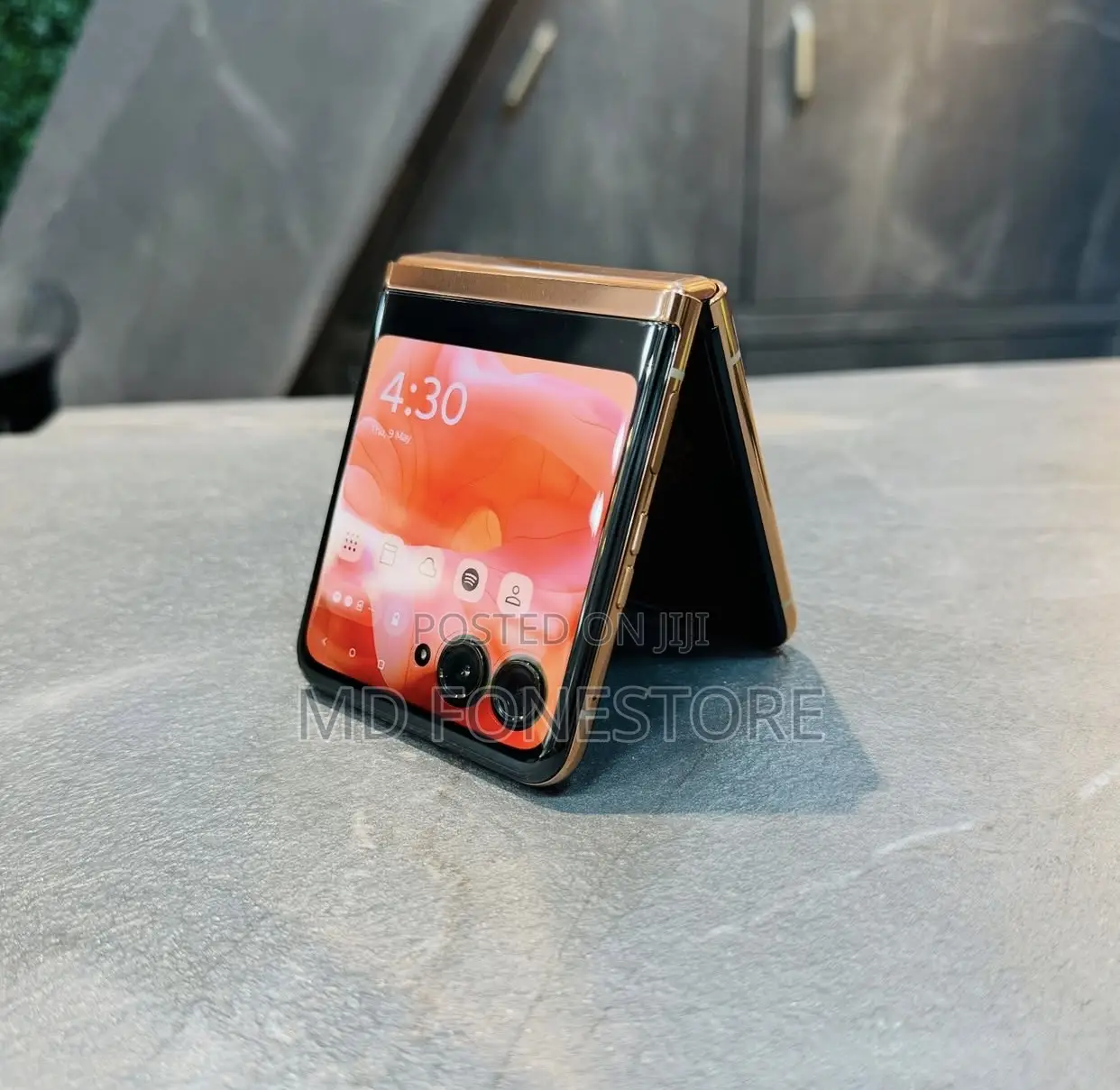New Motorola Razr 40 Ultra 256 GB Gold
