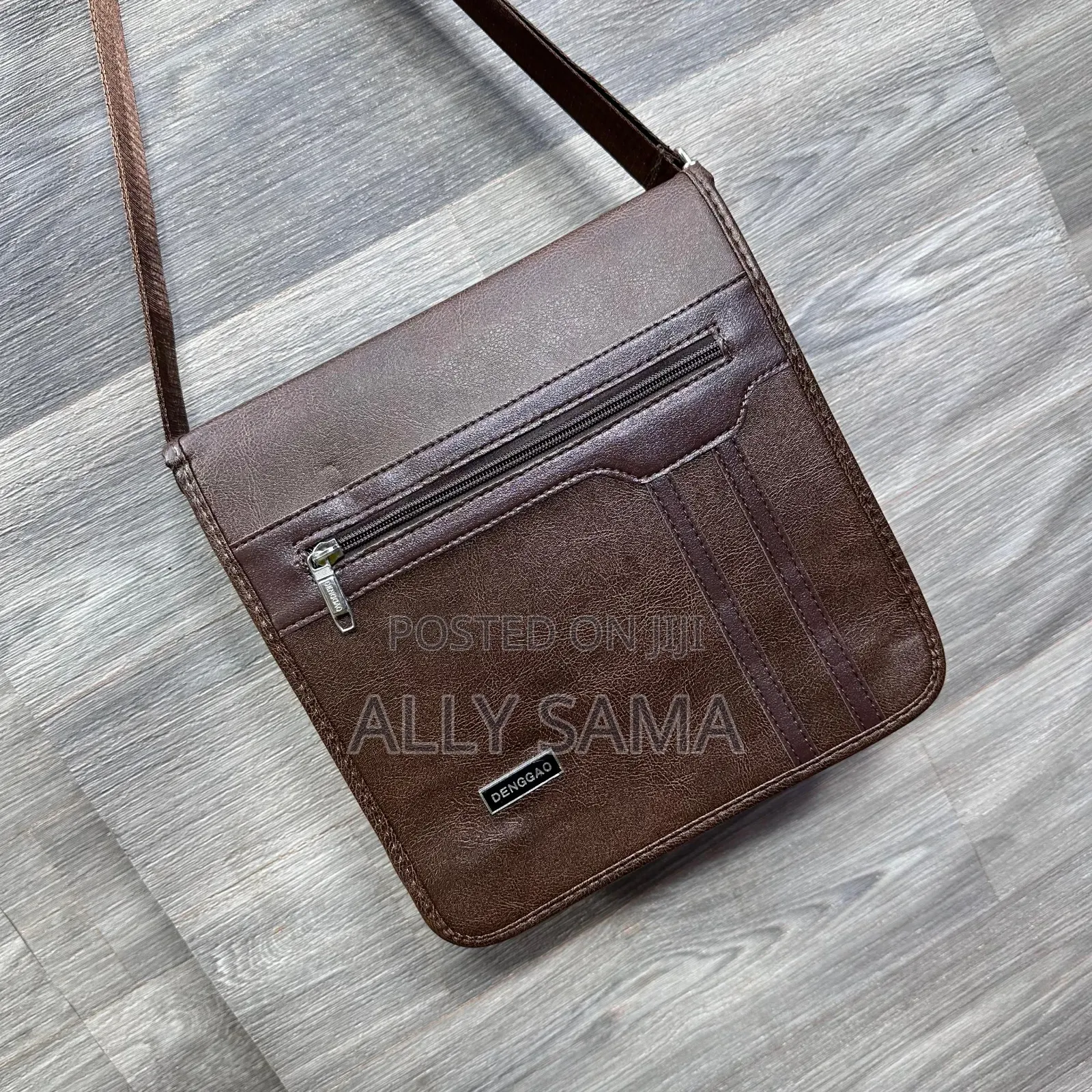 Unisex Bag Material Leather Color Brown