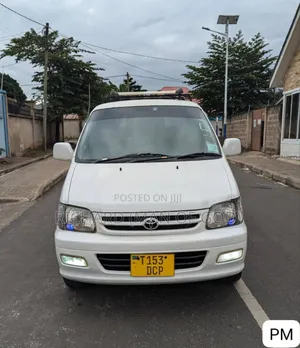 Toyota Noah 2001 White