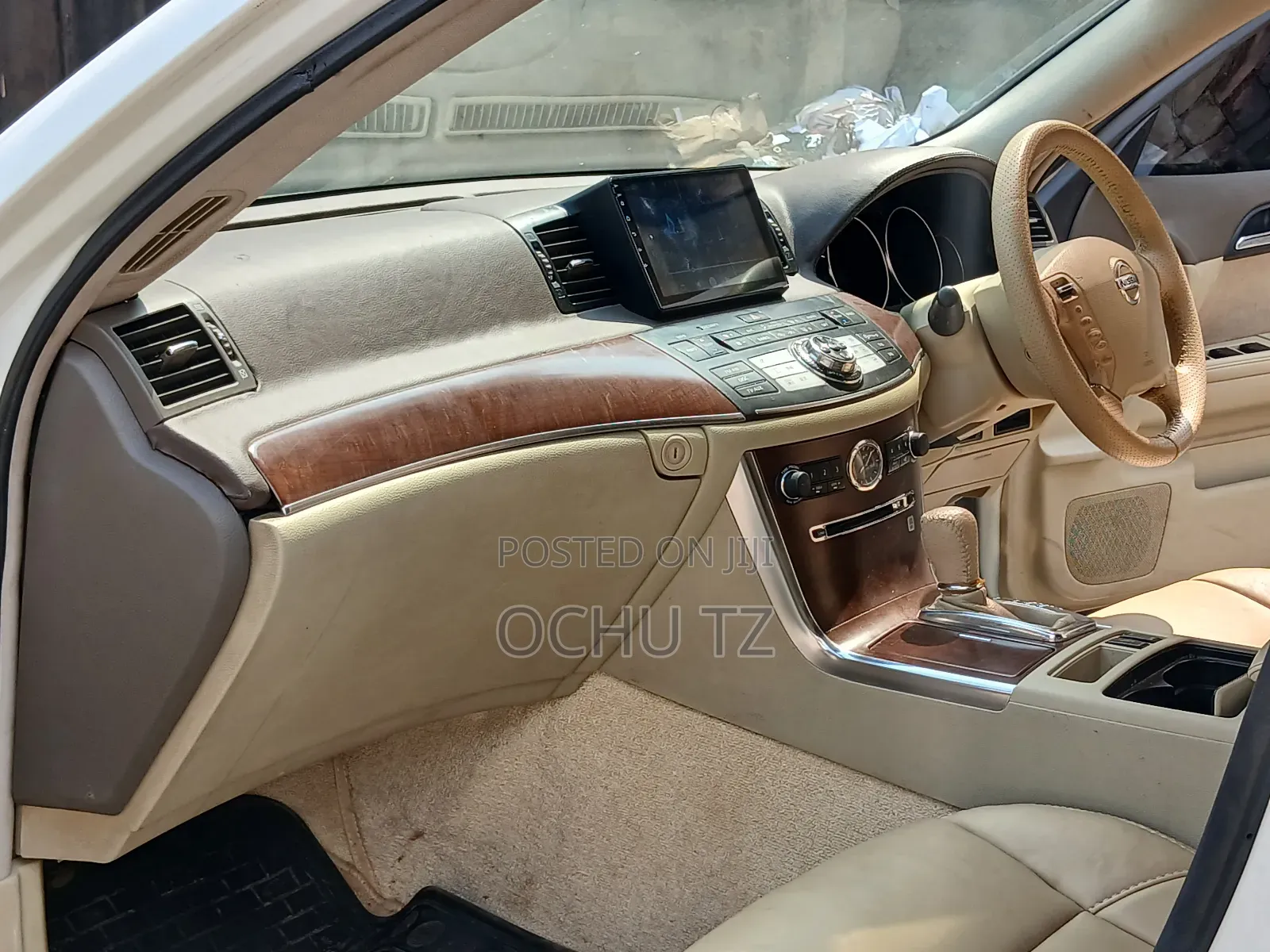 Nissan Fuga 2010 White