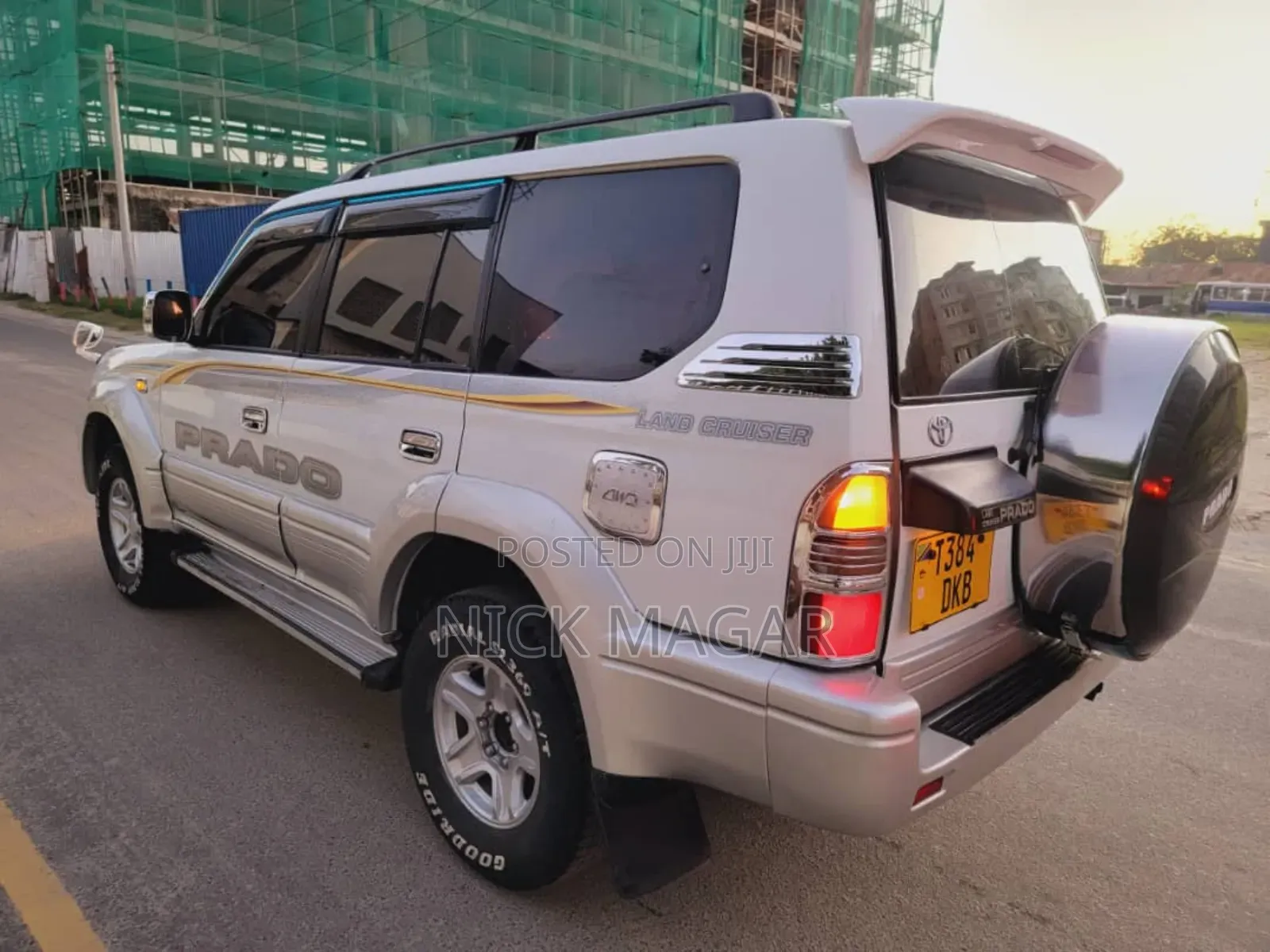 Toyota Land Cruiser Prado 2002 White