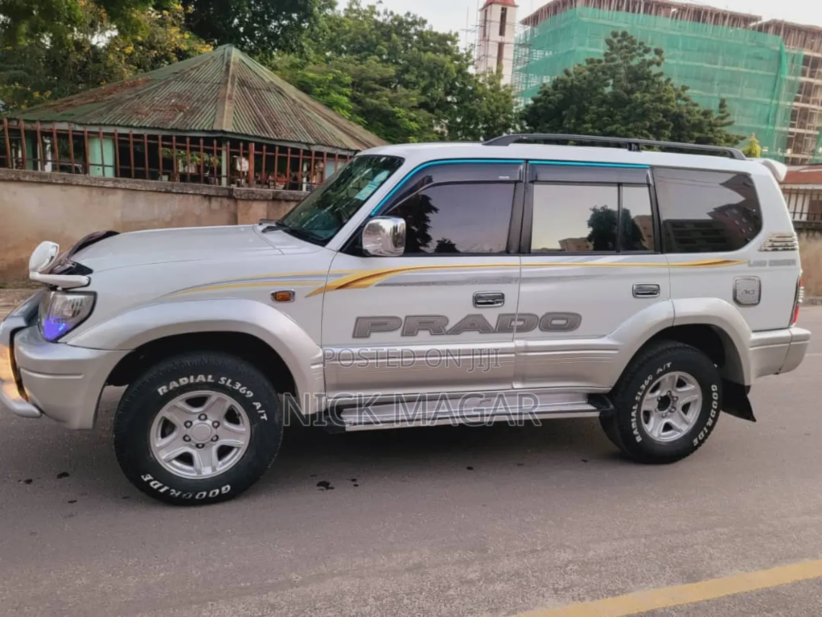 Toyota Land Cruiser Prado 2002 White