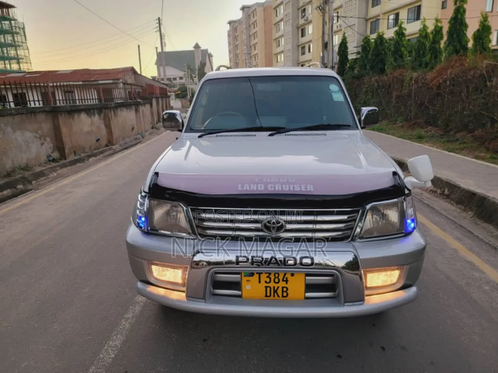 Toyota Land Cruiser Prado 2002 White