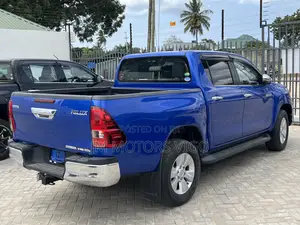 Toyota Hilux 2019 Blue