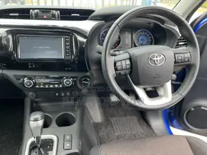 Toyota Hilux 2019 Blue
