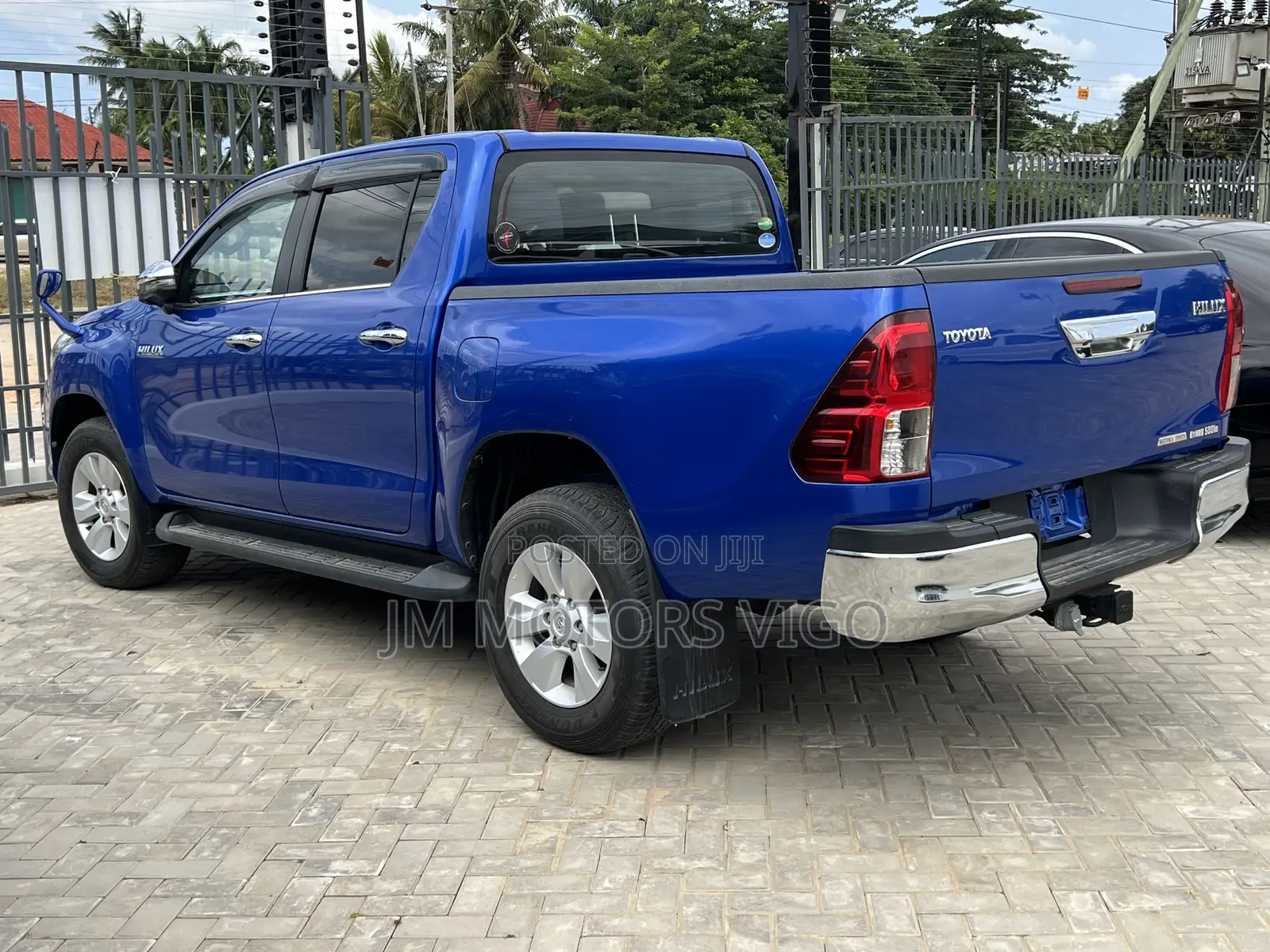 Toyota Hilux 2019 Blue