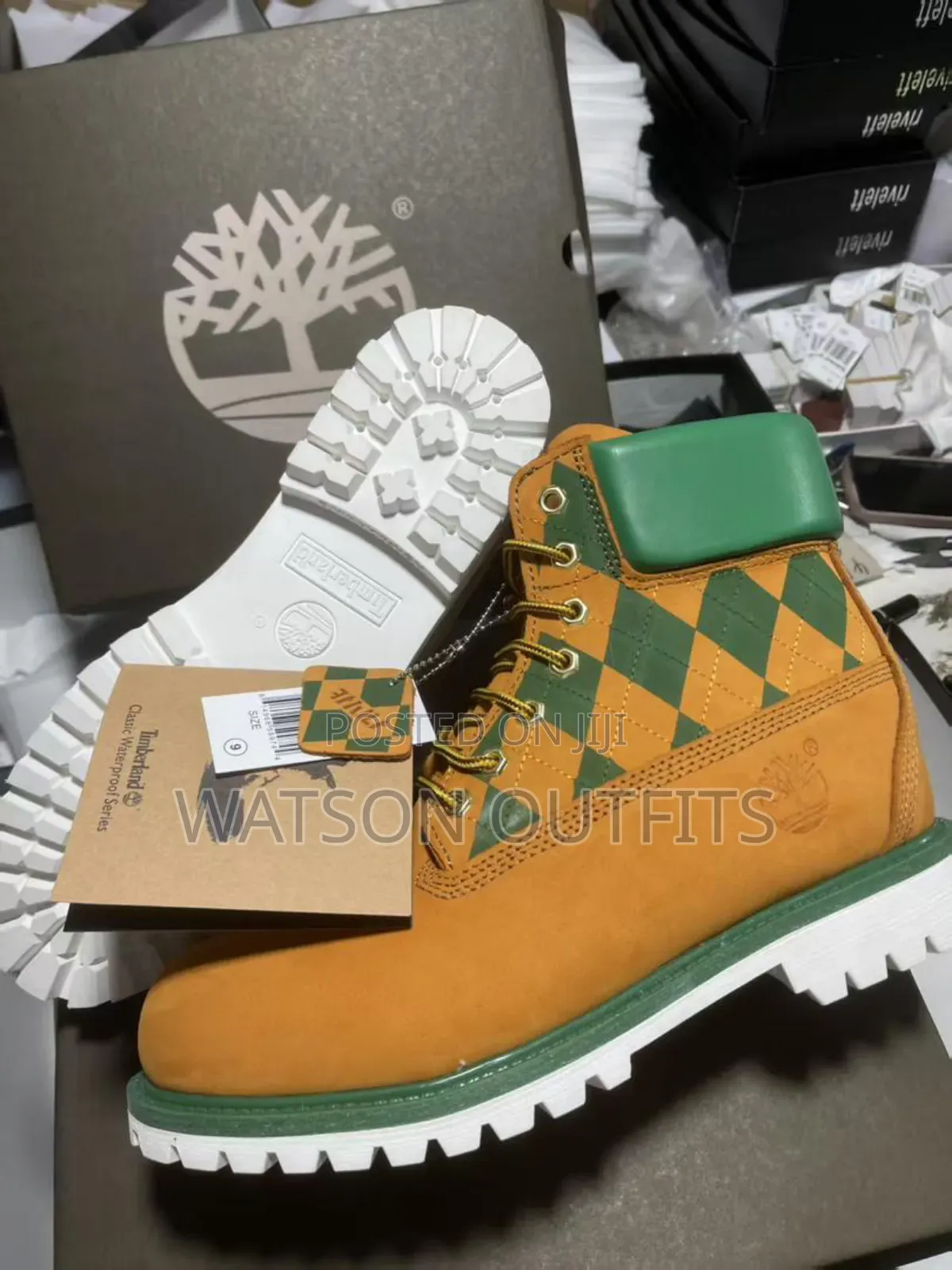 Boots Original for Men's Wearing and Smart Looking