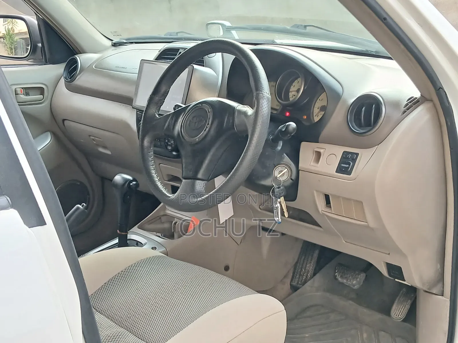 Toyota RAV4 2004 White