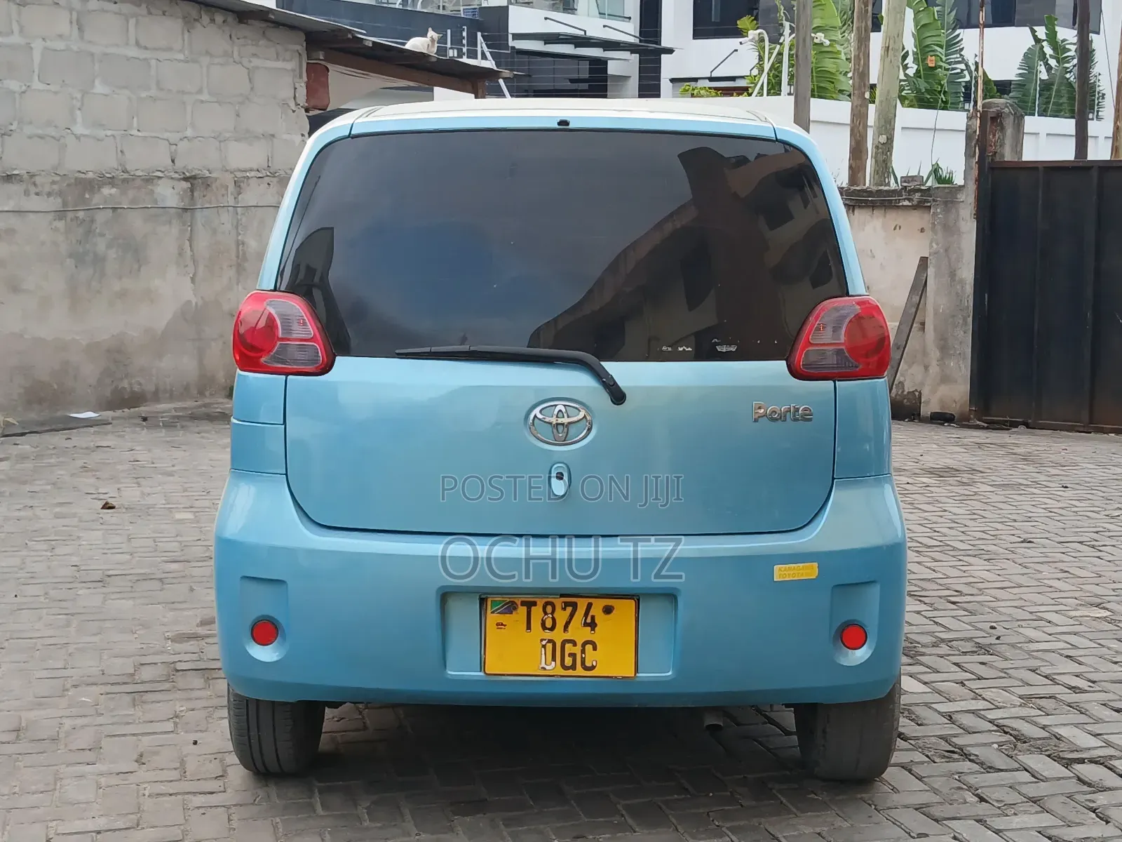 Toyota Porte 2005 Blue
