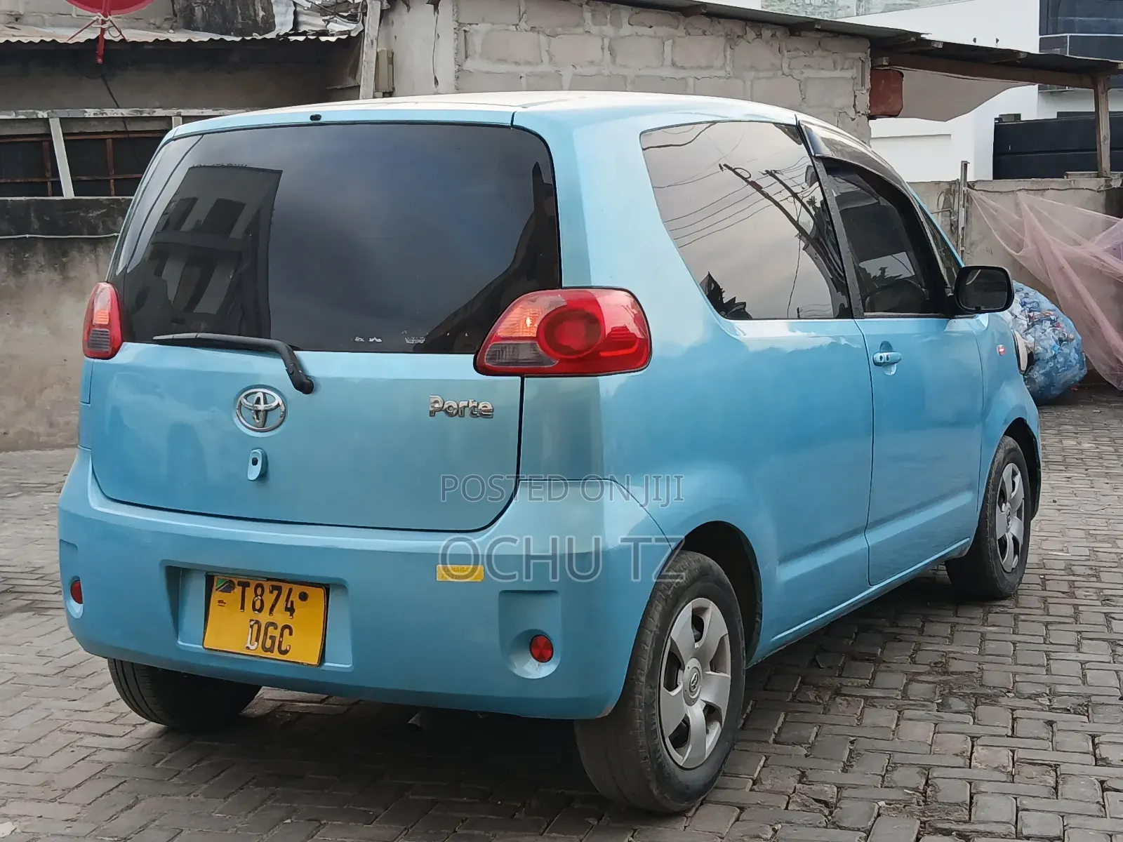 Toyota Porte 2005 Blue