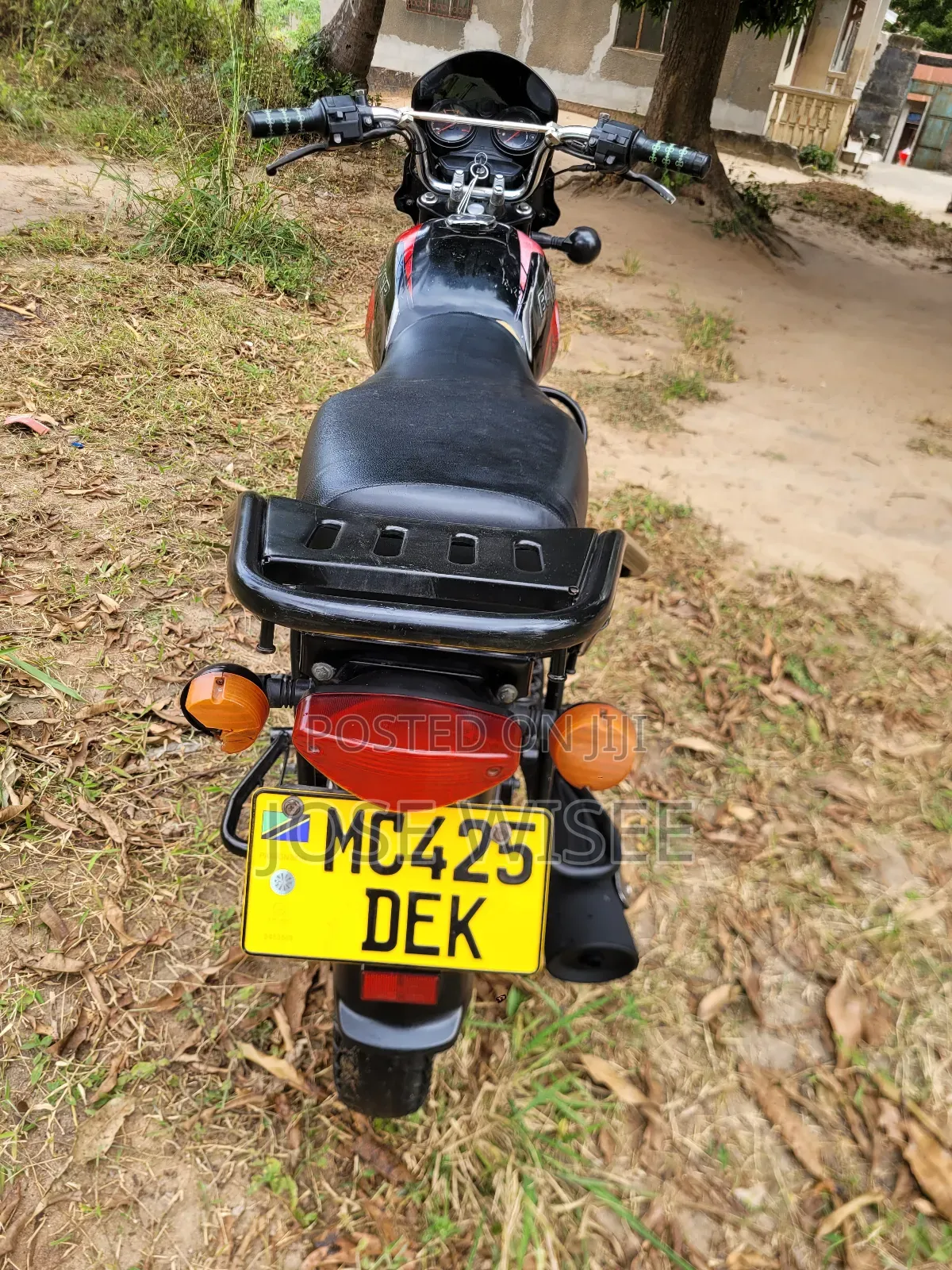 Bajaj Boxer X125 2025 Black