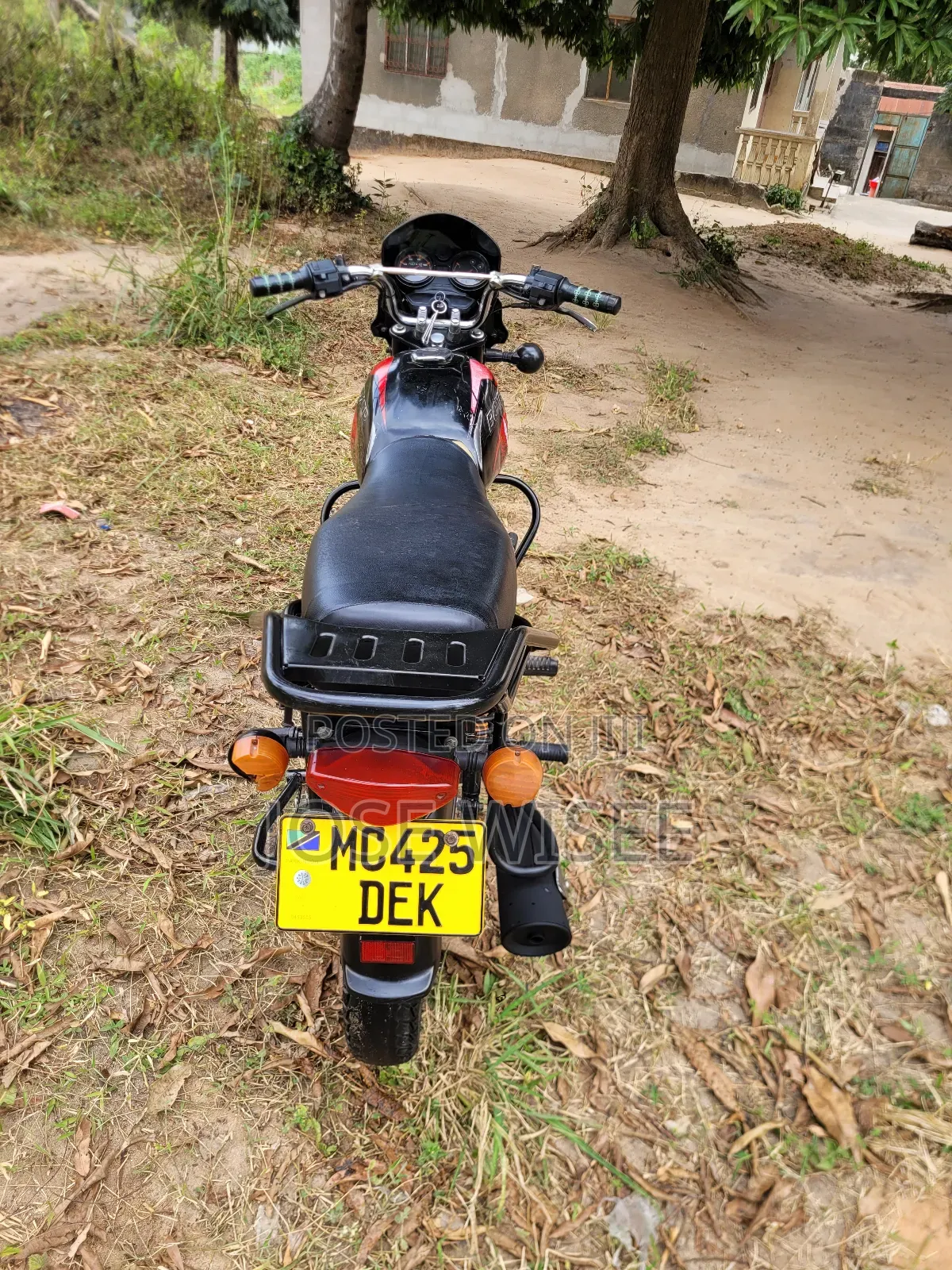 Bajaj Boxer X125 2025 Black