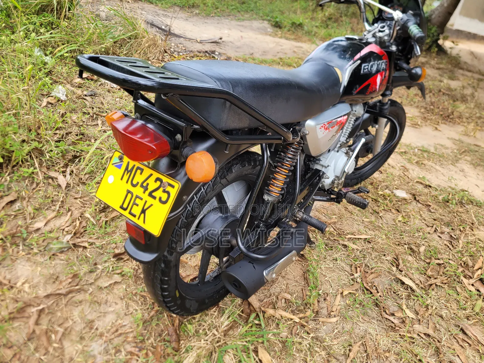 Bajaj Boxer X125 2025 Black
