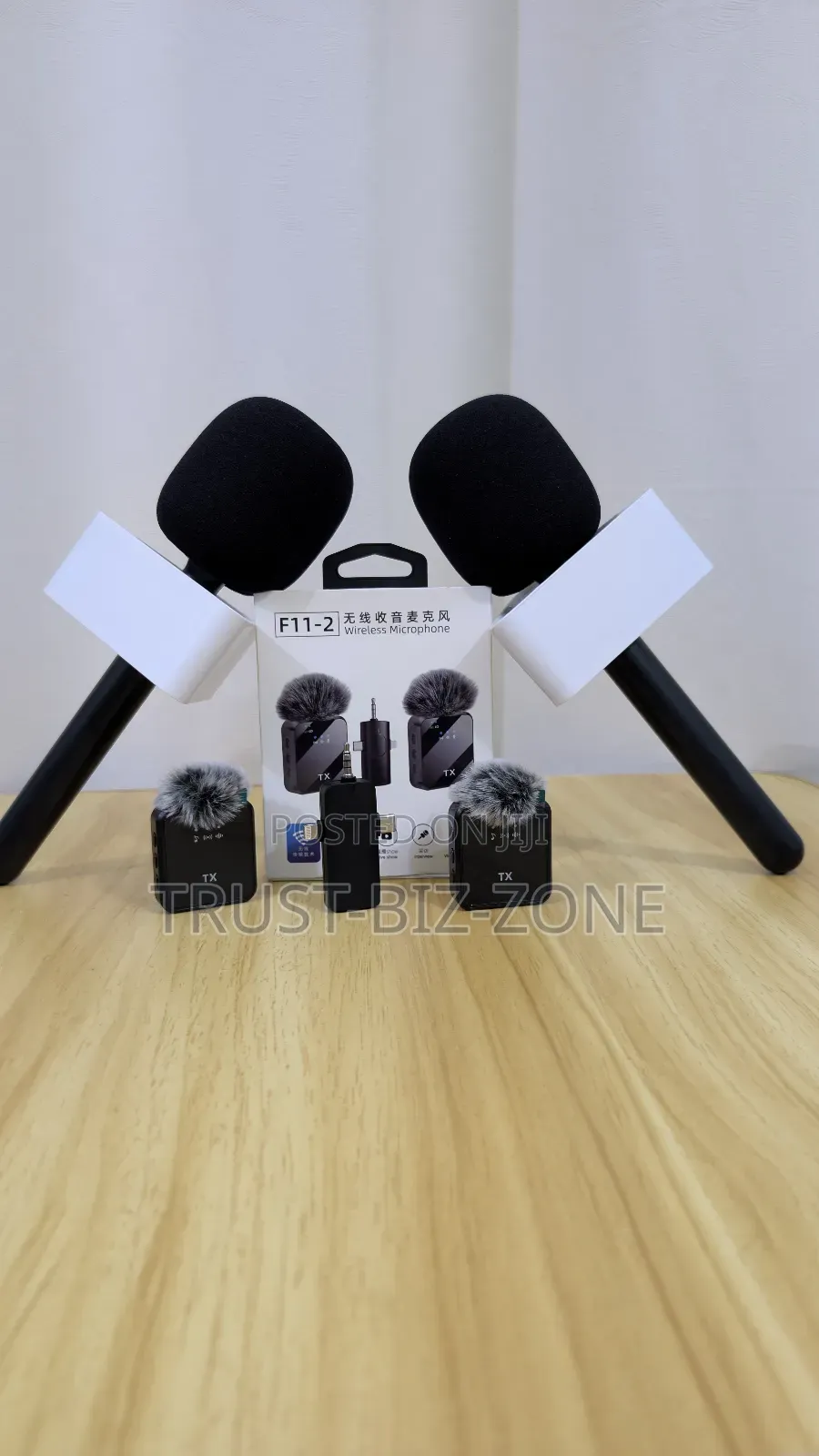 3in1 Wireless Mic+2stick+ 2logo Box