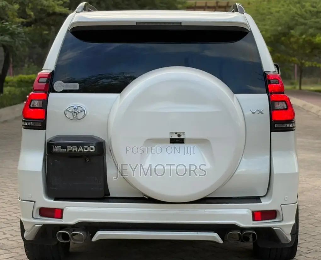 Toyota Land Cruiser Prado 2021 White