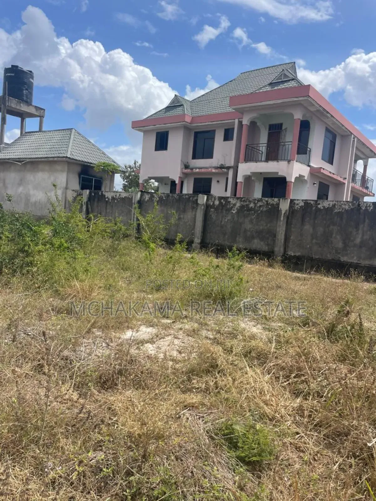 6bdrm Block of Flats in Yusuph Mchakama, Kigamboni for sale