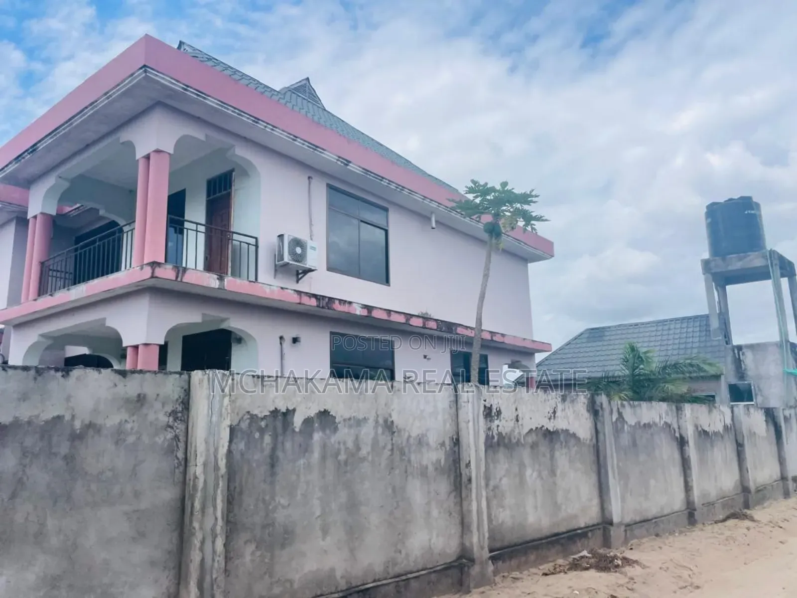 6bdrm Block of Flats in Yusuph Mchakama, Kigamboni for sale