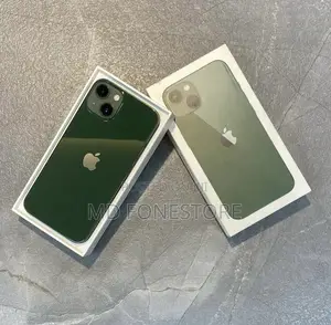 New Apple iPhone 13 128 GB Green