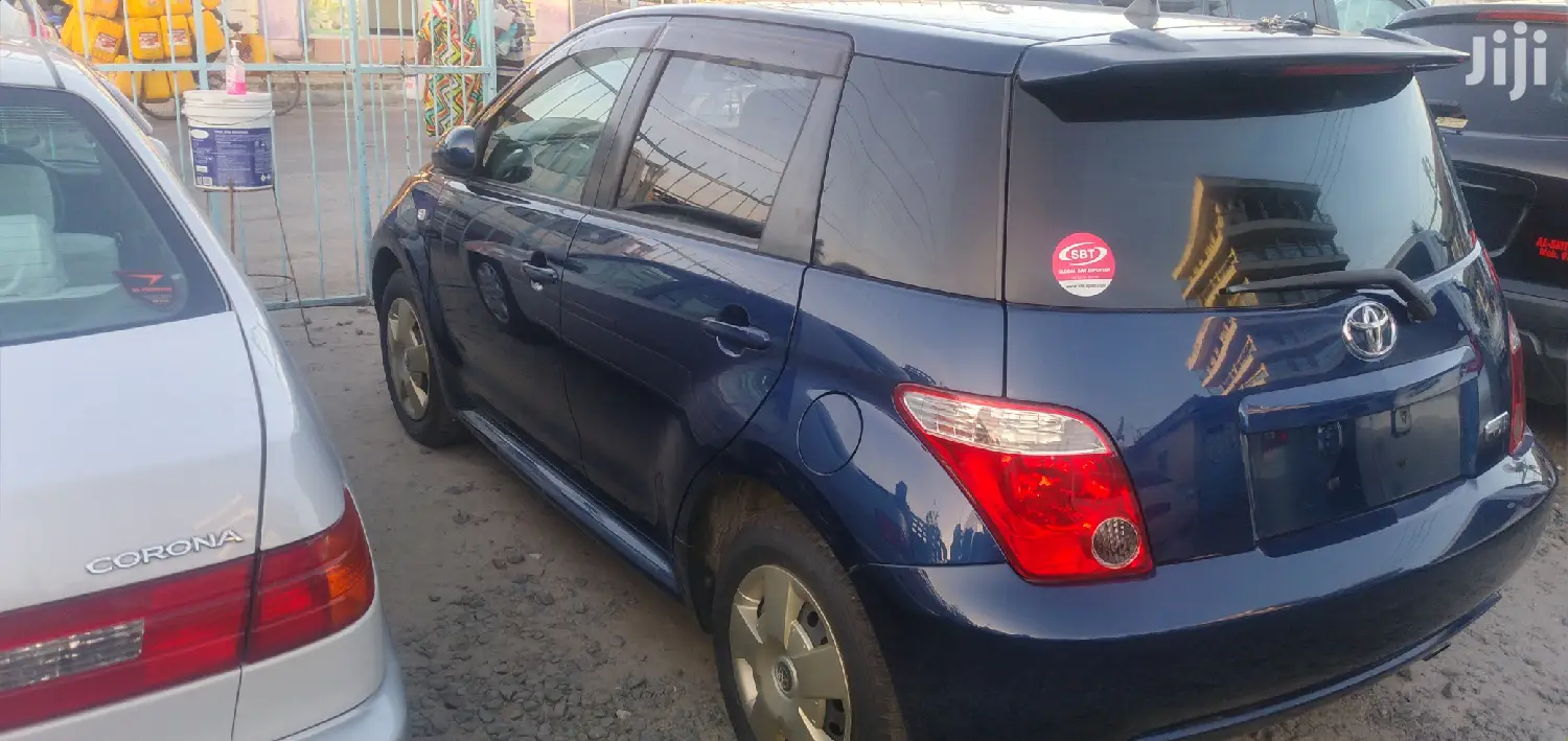 Toyota IST 2006 Blue
