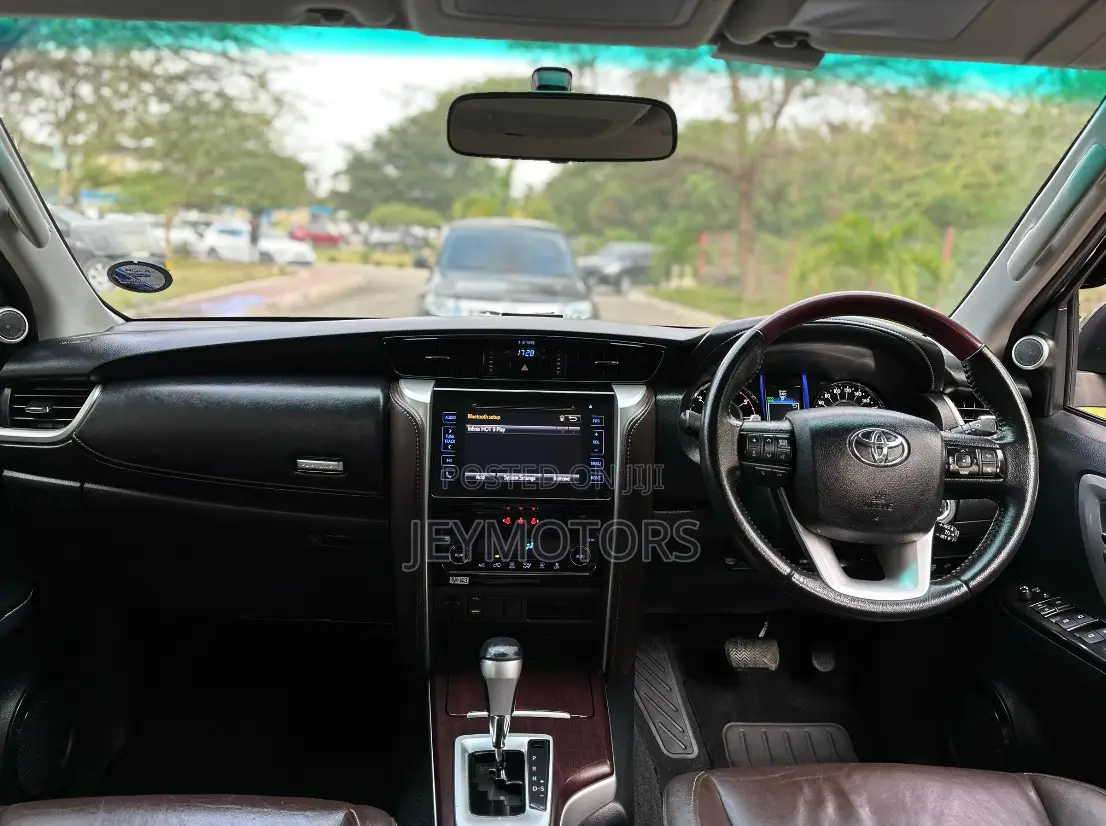 Toyota Fortuner 2018 Gray