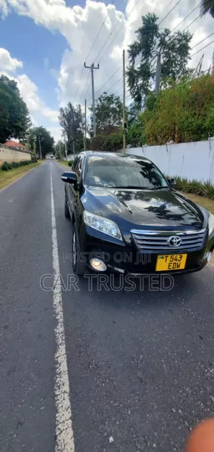 Toyota Vanguard 2010 Black