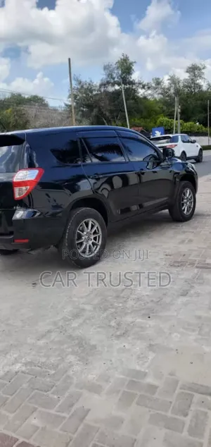 Toyota Vanguard 2010 Black