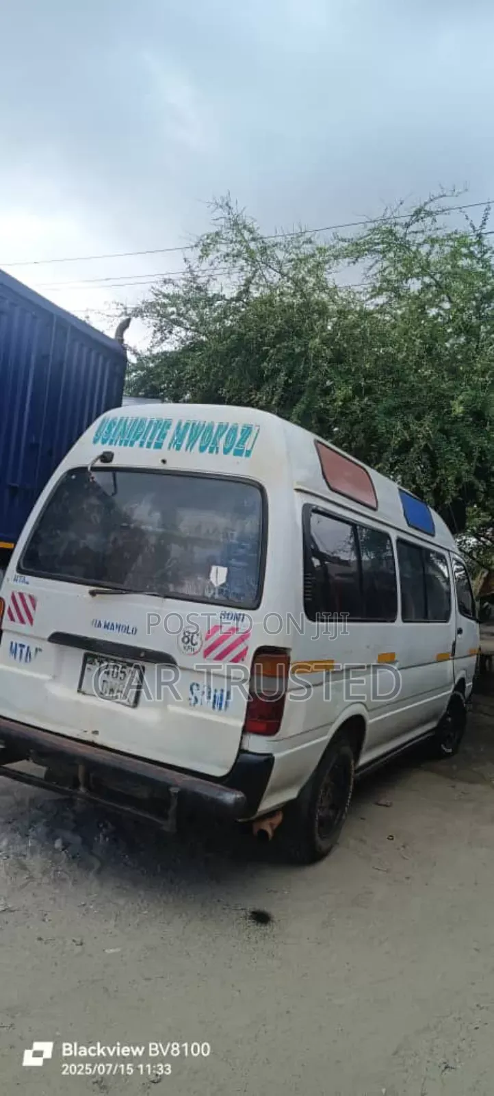 Toyota HiAce 2002 White