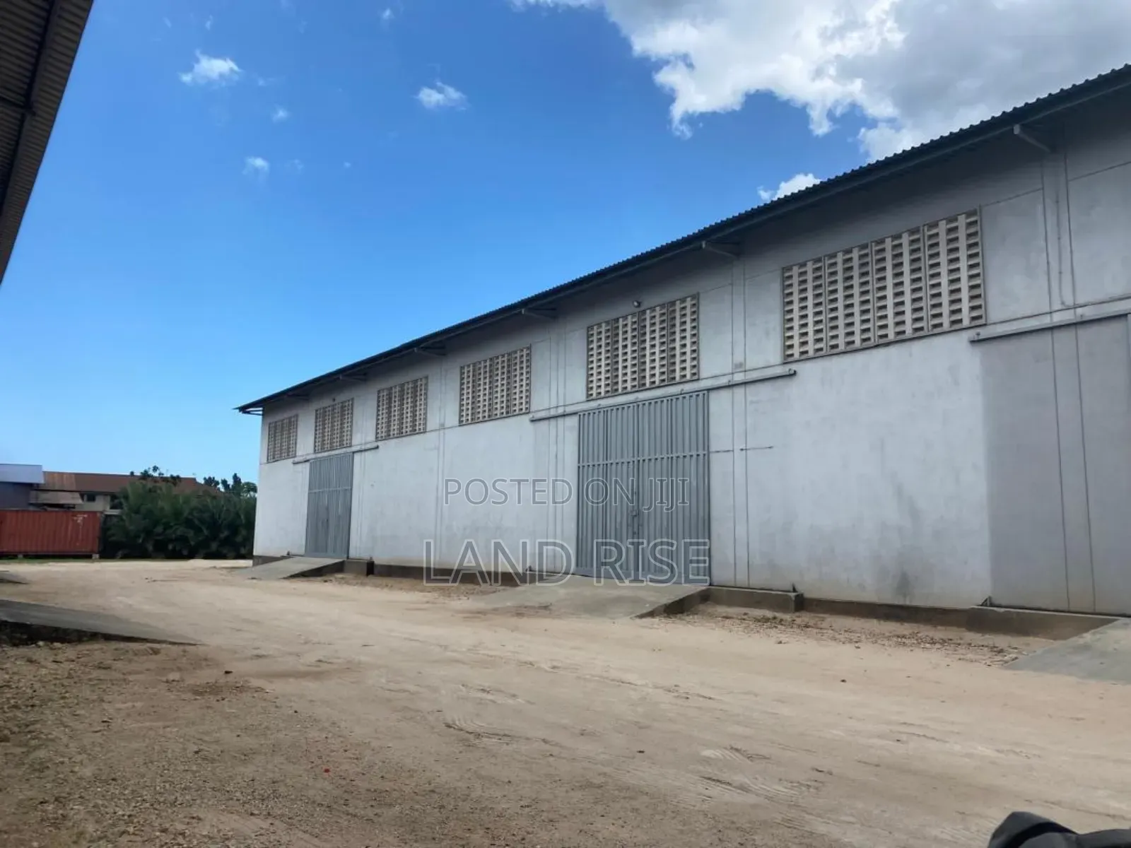 1000 SQM Godown in Tegeta