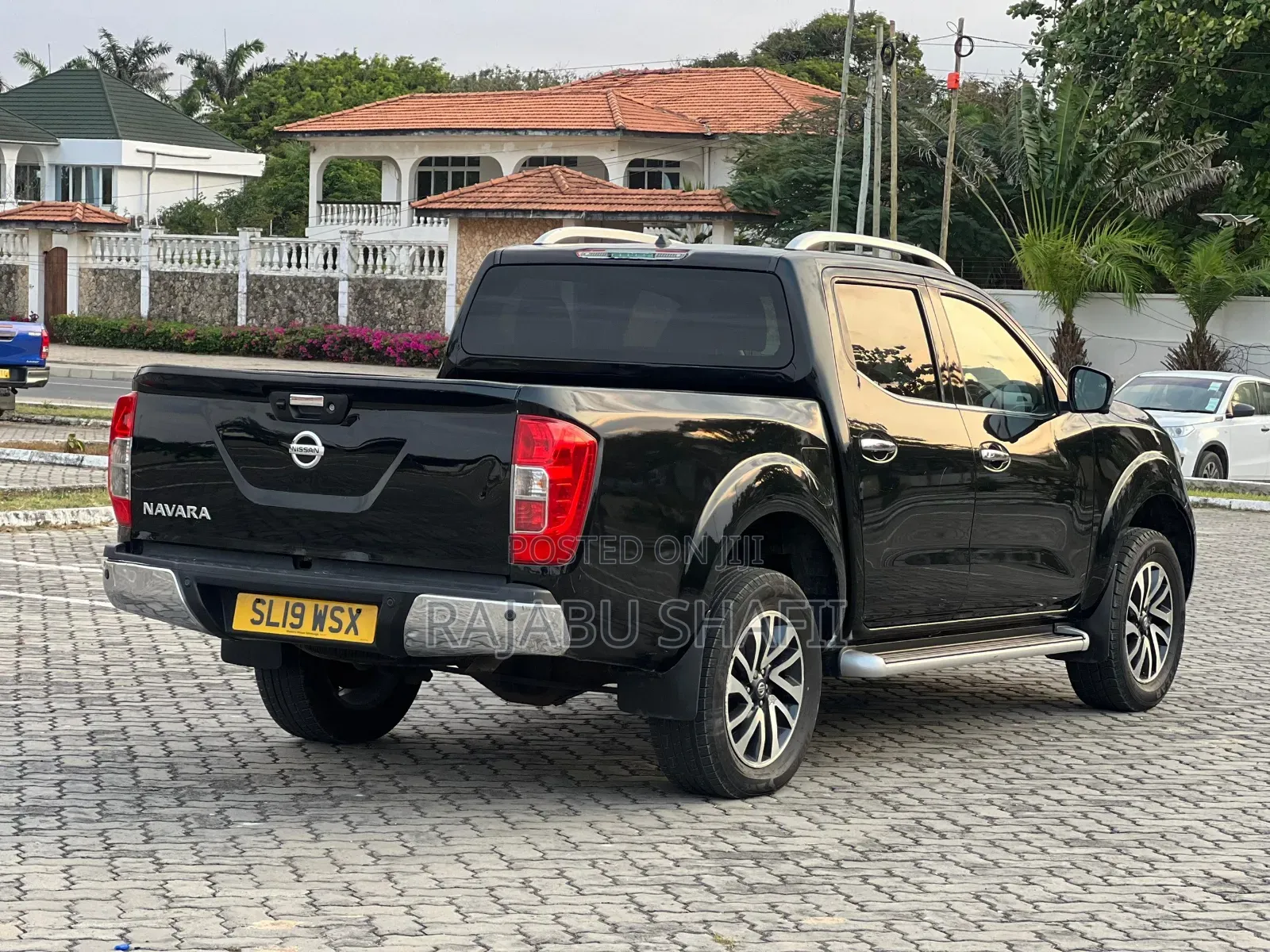 Nissan Navara 2020 Black