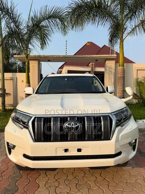 Toyota Land Cruiser Prado 2019 White