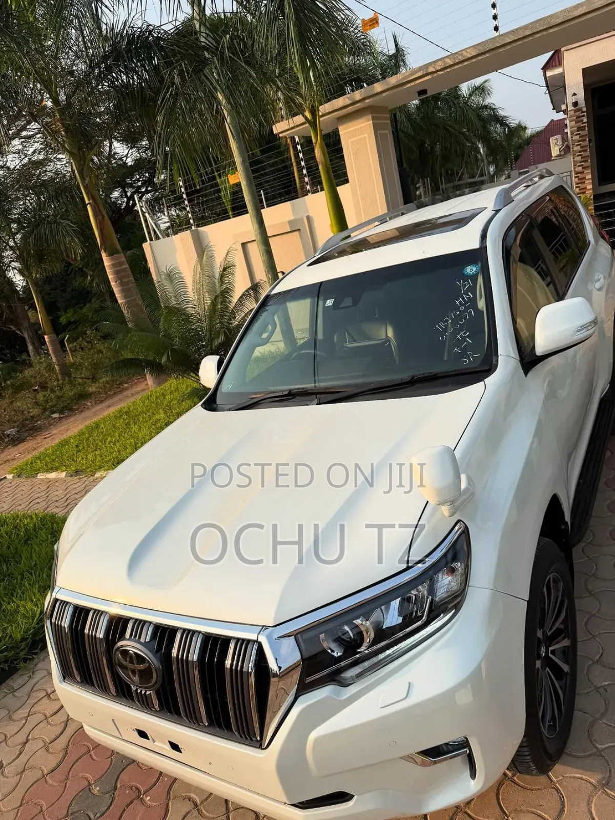 Toyota Land Cruiser Prado 2019 White