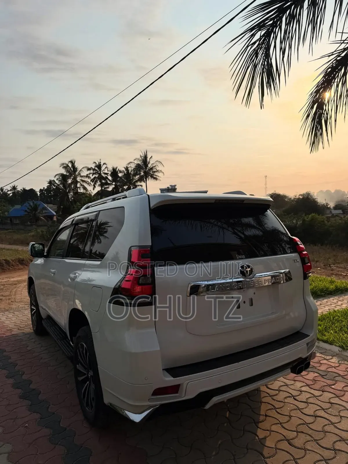 Toyota Land Cruiser Prado 2019 White